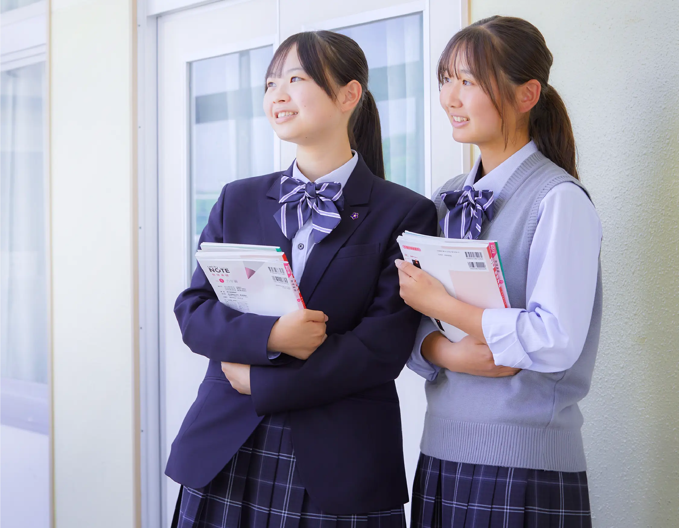女子学生二人の写真